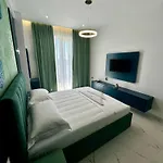 Ekam Sun Apartamento