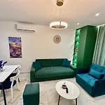 Apartment Ekam Sun *