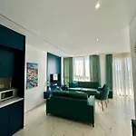 Apartment Ekam Sun *
