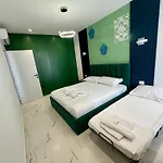 Apartment Ekam Sun *