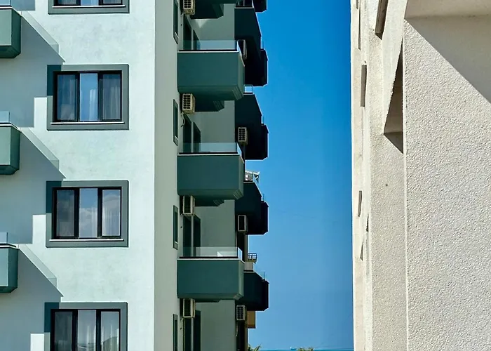 Ekam Sun * Golem (Tirana)